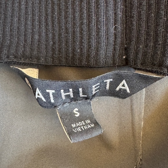 Athleta Mercurial Crop Flare Pant, Arbor Olive, Size S - Picture 6 of 8